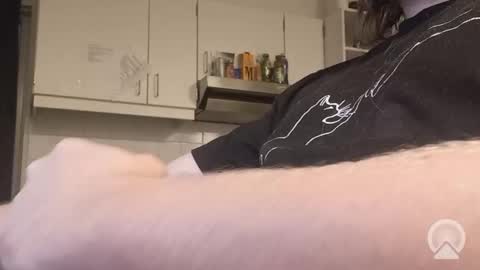 nick_x_b online show from 12/14/25, 07:14