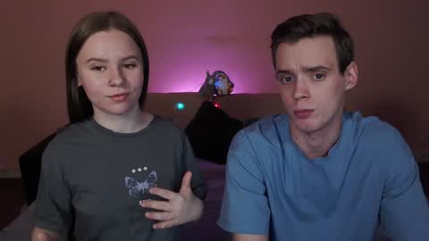 Snapshot of nickandmolly chatting on 01/08/25, 04:11 nick and molly online show from 01/08/25, 04:11