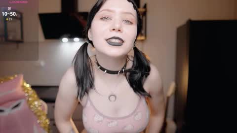 nickari_x online show from 03/11/26, 06:19