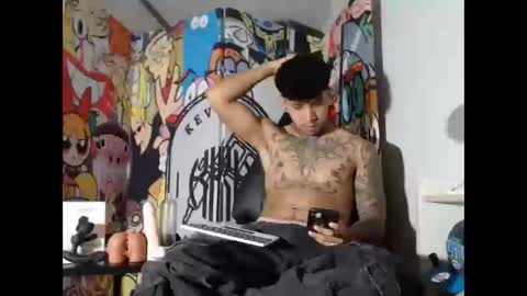 Snapshot of nickhot0609 chatting on 12/03/24, 01:52 Nickhot0609 online show from 12/03/24, 01:52