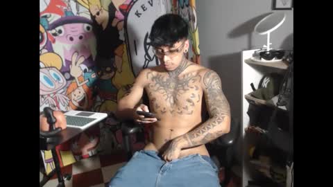 Snapshot of nickhot0609 chatting on 12/10/24, 12:50 Nickhot0609 online show from 12/10/24, 12:50