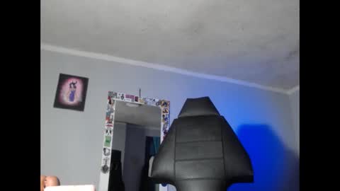 Snapshot of nickhot0609 chatting on 01/25/25, 08:53 Nickhot0609 online show from 01/25/25, 08:53