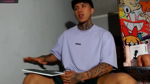 Snapshot of nickhot0609 chatting on 02/24/25, 11:19 Nickhot0609 online show from 02/24/25, 11:19