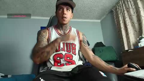 Nickhot0609 online show from 04/15/26, 04:08