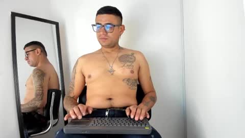 nickk_jonson online show from 04/01/26, 12:50