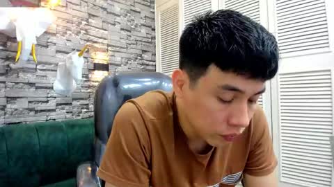 Nickk Wolff online show from 12/01/25, 04:39
