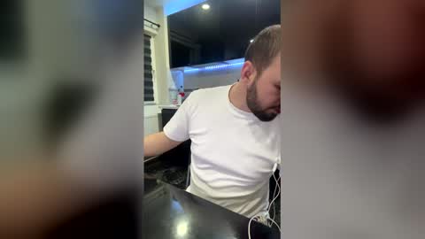 Julian online show from 02/13/26, 12:17