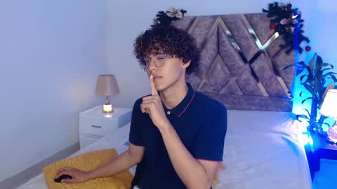 Nickolas Muoz online show from 12/14/24, 11:50