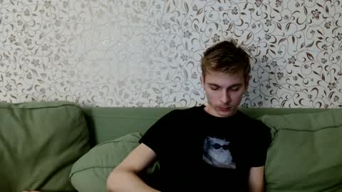 Snapshot of nicksuper8 chatting on 12/04/24, 05:38 Nick online show from 12/04/24, 05:38