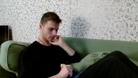 Snapshot of nicksuper8 chatting on 01/13/25, 05:33 Nick online show from 01/13/25, 05:33