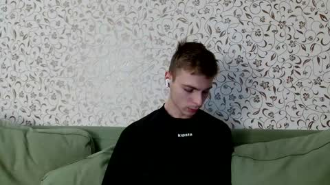 Snapshot of nicksuper8 chatting on 03/04/25, 08:46 Nick online show from 03/04/25, 08:46