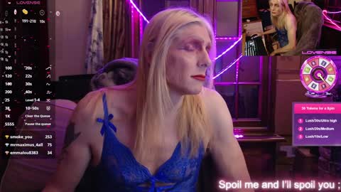 Snapshot of nicktu52 chatting on 12/22/24, 04:28 nicktuuk online show from 12/22/24, 04:28