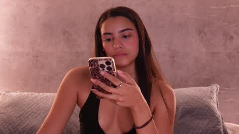 Snapshot of nicky_and_blake chatting on 11/10/25, 08:41 nicky and blake online show from 11/10/25, 08:41