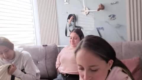 nicky_as online show from 12/16/25, 02:22