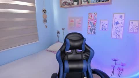 lucy online show from 11/21/25, 10:19