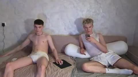 Snapshot of nicky_mart chatting on 07/10/26, 04:53 Nicki Danny online show from 07/10/26, 04:53