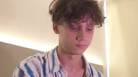 Snapshot of nicky_neal chatting on 10/24/25, 02:52 Nicky Neal online show from 10/24/25, 02:52