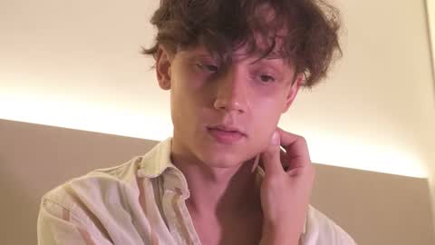 Snapshot of nicky_neal chatting on 11/02/25, 11:45 Nicky Neal online show from 11/02/25, 11:45