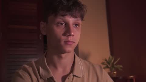 Snapshot of nicky_neal chatting on 12/04/25, 01:48 Nicky Neal online show from 12/04/25, 01:48