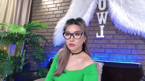 Snapshot of nicky_owl chatting on 02/03/25, 08:24 Today is my 41st birthday  And in 2 hours Im waiting for you on the stream Stock up on tokens and a good mood Nicky online show from 02/03/25, 08:24