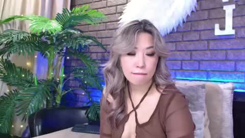 Snapshot of nicky_owl chatting on 02/19/25, 12:55 Today is my 41st birthday  And in 2 hours Im waiting for you on the stream Stock up on tokens and a good mood Nicky online show from 02/19/25, 12:55