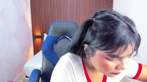 Snapshot of nicky_peyton chatting on 01/16/25, 08:14 Nicky online show from 01/16/25, 08:14