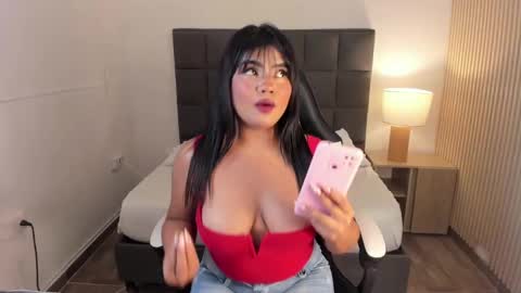 Snapshot of nicky_peyton chatting on 03/07/25, 02:36 Nicky online show from 03/07/25, 02:36