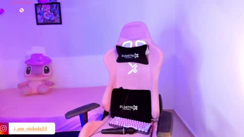 Snapshot of nicky_peyton chatting on 03/12/25, 06:51 Nicky online show from 03/12/25, 06:51