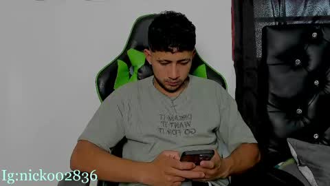 nicky online show from 04/25/26, 07:11