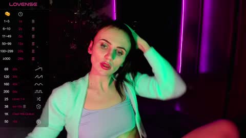 Nicky Weekends online show from 01/10/25, 09:42