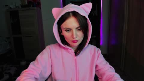 Nicky Weekends online show from 02/08/25, 07:27