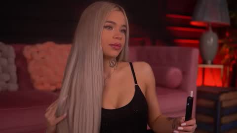 Nicky online show from 11/16/25, 07:08