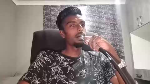 Snapshot of nickyle63 chatting on 03/03/25, 05:29 james online show from 03/03/25, 05:29