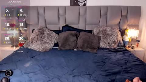 Snapshot of nickytouse chatting on 12/05/25, 01:03 Nicky online show from 12/05/25, 01:03