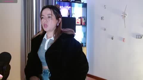 Nicky online show from 01/24/25, 04:28