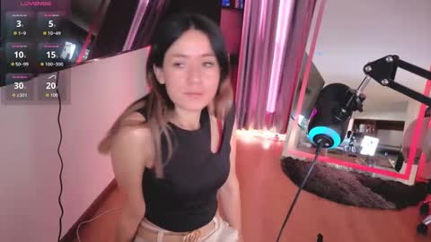 Nicky online show from 09/26/25, 03:38