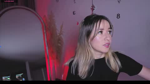 Nicky online show from 11/15/25, 10:59