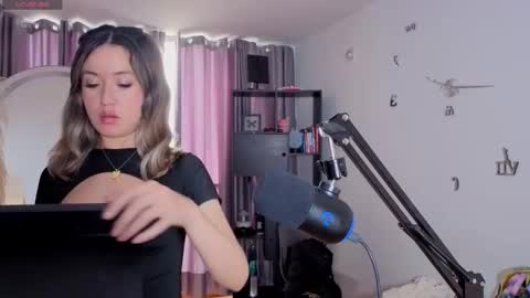 Nicky online show from 03/03/26, 07:09