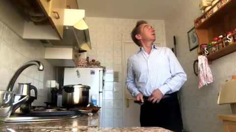 Snapshot of nico181969 chatting on 11/28/25, 02:20 Nico online show from 11/28/25, 02:20