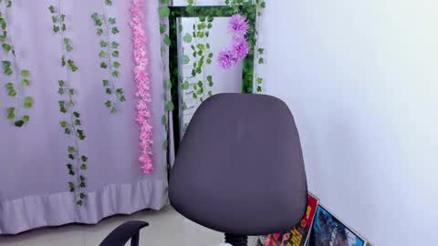 Nico online show from 02/20/25, 05:55