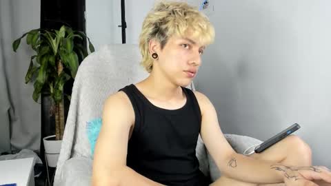 Nico  online show from 09/14/25, 02:54