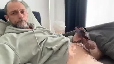 Snapshot of nicobixxxx chatting on 11/10/25, 12:15 nicobixxxx online show from 11/10/25, 12:15