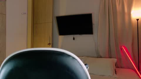 Snapshot of nicocruzz chatting on 09/25/25, 11:47 Nico Cruz online show from 09/25/25, 11:47