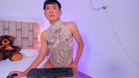 Snapshot of nicocute_ chatting on 06/23/26, 06:50 NICOLAS online show from 06/23/26, 06:50