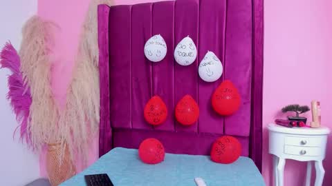 Snapshot of nicohillx chatting on 02/17/26, 06:47 nicohillx online show from 02/17/26, 06:47