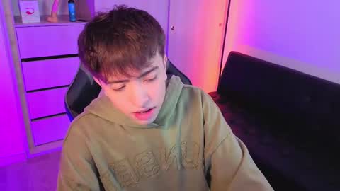 Nicolas online show from 09/26/25, 10:03