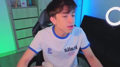 Nicolas online show from 10/09/25, 08:18