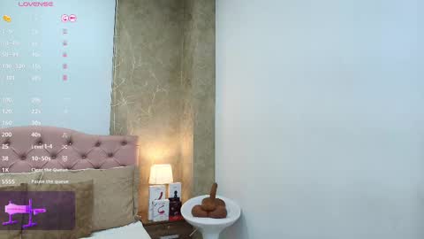 Nicol Alvarez online show from 02/13/25, 03:29