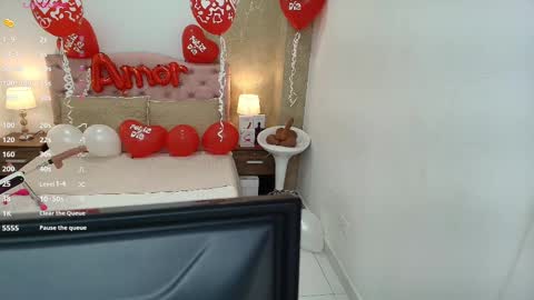 Nicol Alvarez online show from 02/16/25, 03:26