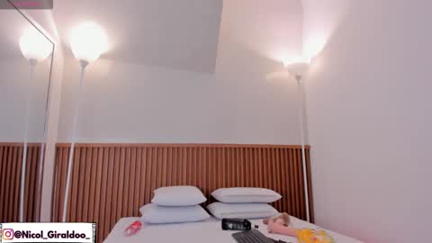 Nicol online show from 02/20/26, 06:26